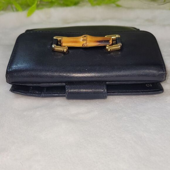 Authentic Gucci Black Lambskin Leather & Bamboo Compact Wallet - Picture 7 of 17